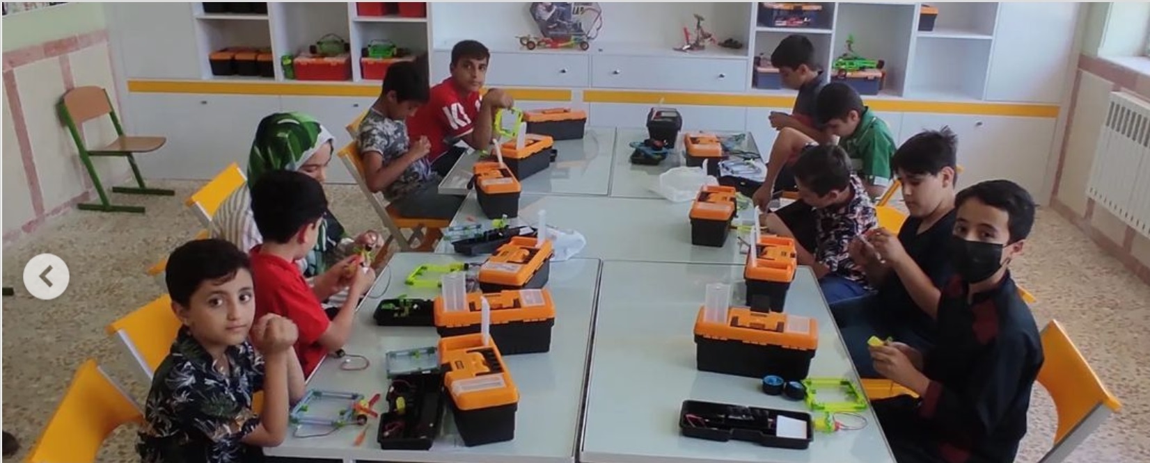 کارگاه رباتیک آینده سازان باویل